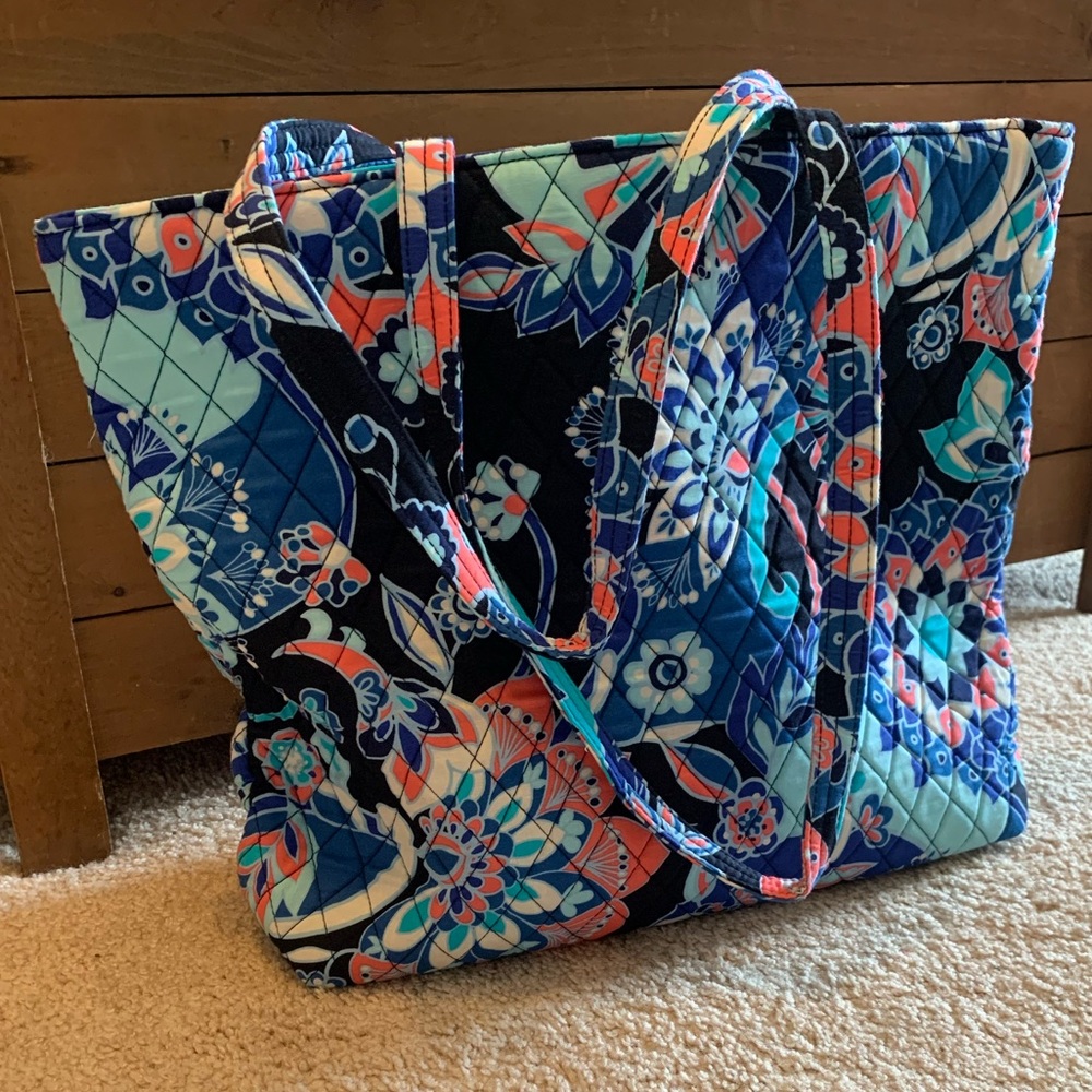 Vera Bradley Tote